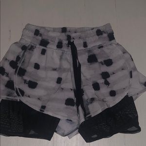 Lululemon Athletic Shorts Size 2